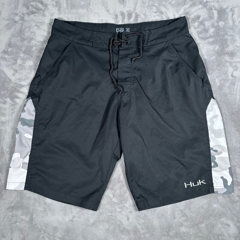 HUK Black Camo Accent Fishing Swim Trunks Board Shorts Size 32